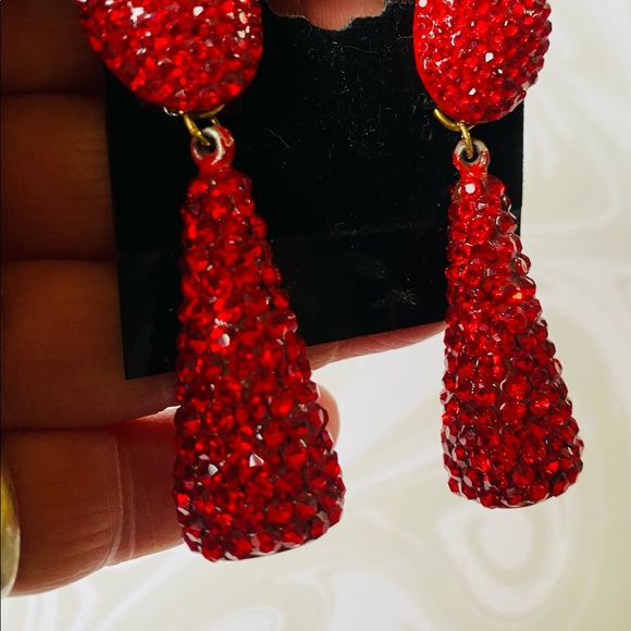 NEW VINTAGE BELLINI VIBRANT RED SWAROFSKI CRYSTAL DROP EARRING - CLIP ELEGANT - Picture 14 of 15